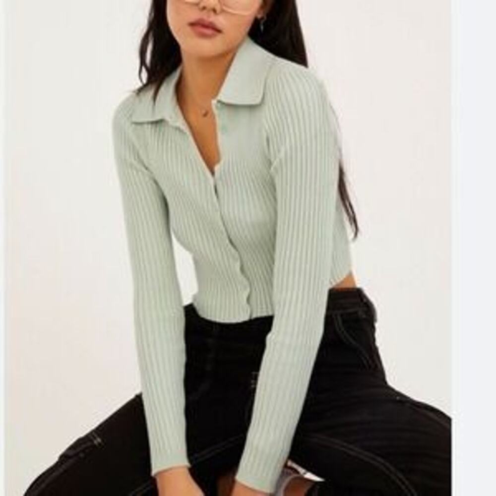 Urban Outfitters Cropped Mint Ribbed Knit Button Down Collared Cardigan Blouse